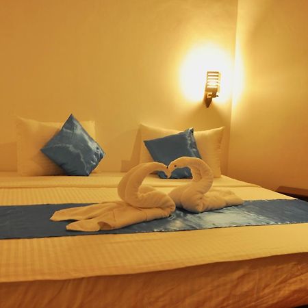 Coconut Garden House Hotel อุดาวาลาเว ภายนอก รูปภาพ