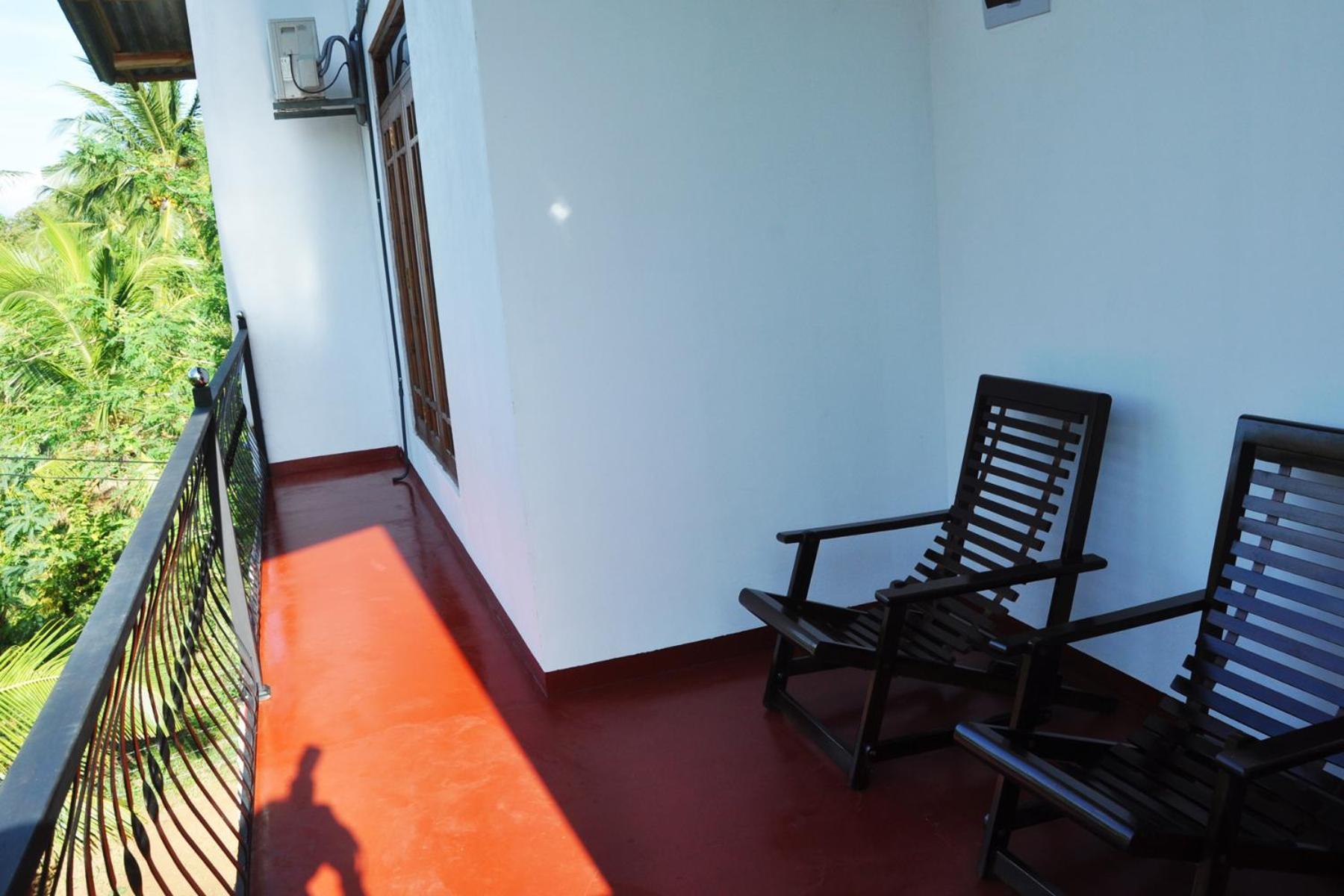 Coconut Garden House Hotel อุดาวาลาเว ภายนอก รูปภาพ